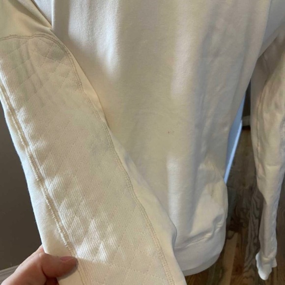 Lululemon jacket sz 6 - Picture 3 of 4